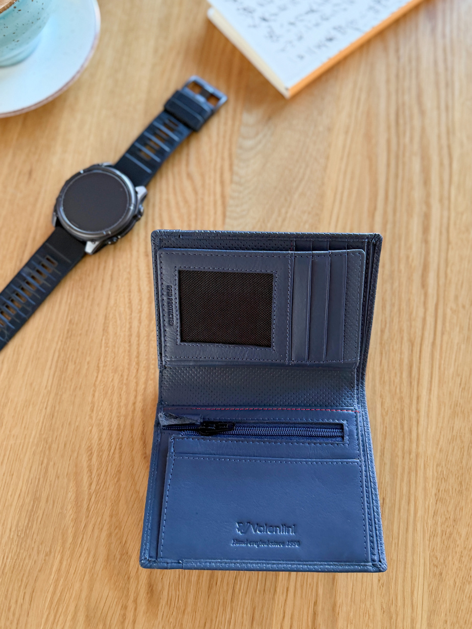 Pionowy portfel męski Valentini Perforated 265 granatowy
